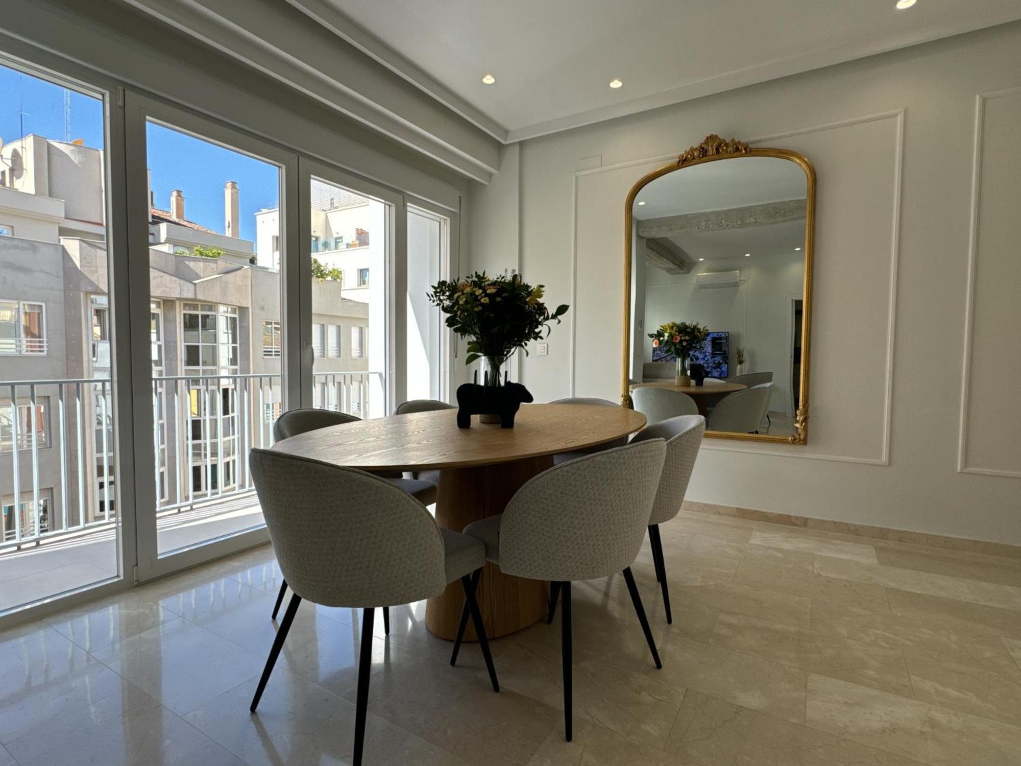 Navas 202 Elegant Suite Granada Exterior photo